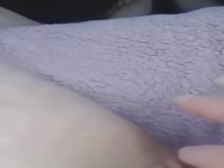 BBW honey Fingers Cunt and Squirts While Sitting in the